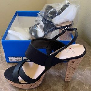 NEW!! Beautiful black sandal heels!